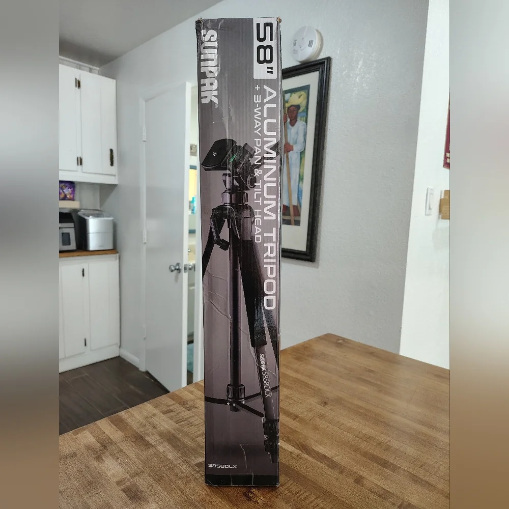 Tripod Sunpak 5858D 3 Section Aluminum Tripod with 3-Way Pan/Tilt Head SPORTS